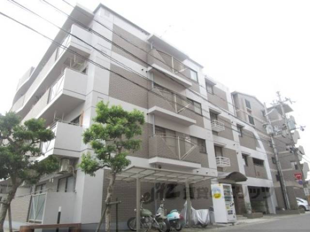 アリーバ外観写真1