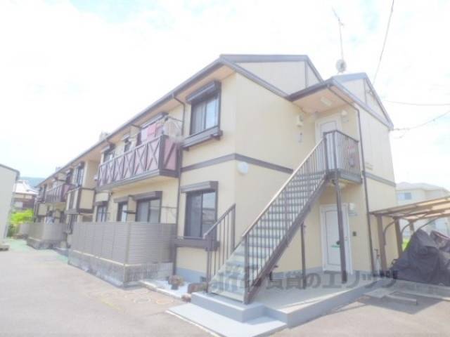 リュシオル石山外観写真1