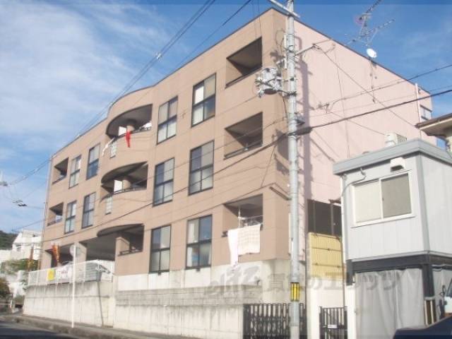 シェモア稲葉台外観写真1