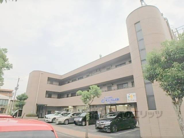 シャルム皇子山外観写真1