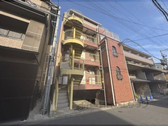 メゾンポエム３外観写真1