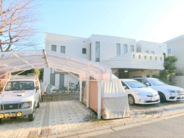 テラスロマネ外観写真2
