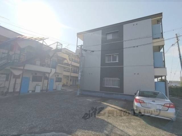 ダイリン三室戸外観写真3
