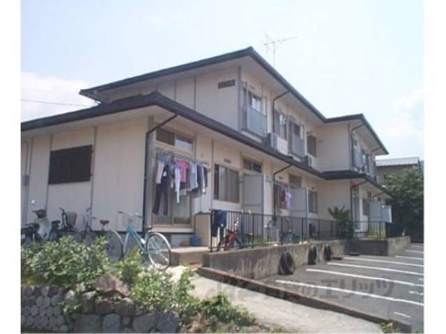 コーポ比叡外観写真1