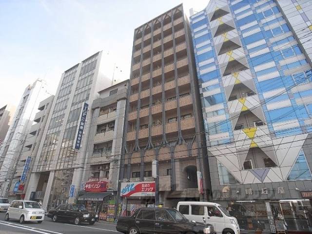 ステーションコートヤード外観写真1