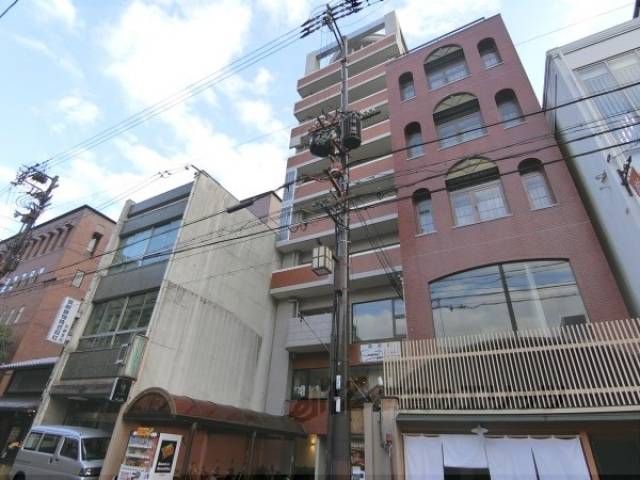 プリオール烏丸三条外観写真2