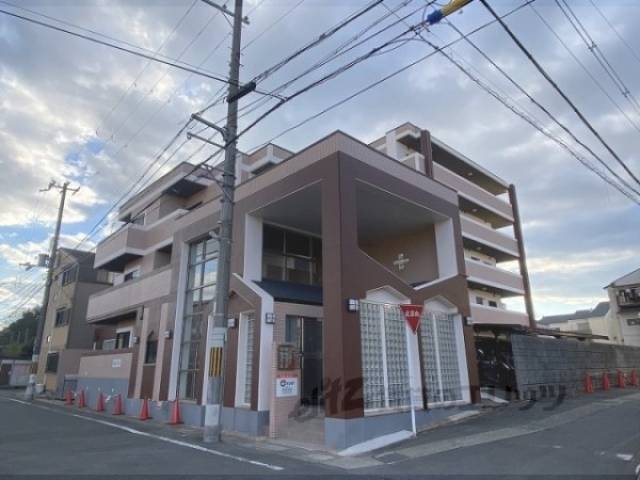 レジデンス桂川外観写真1