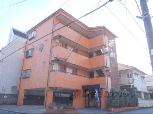 カサ・アカデミカ外観写真1