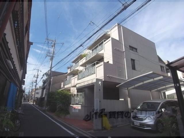 シャトレ・カルム外観写真2