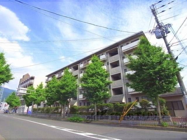 メゾン勧修外観写真1