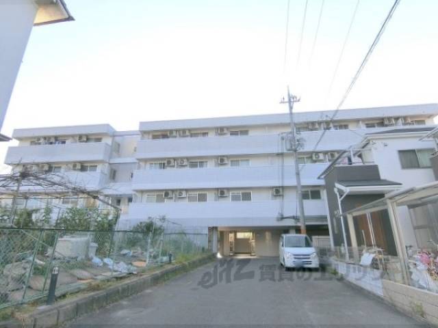 ハートフルマンション外観写真1