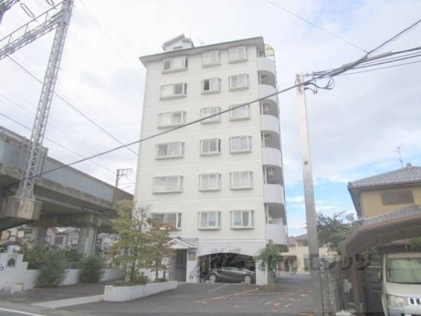 011200の外観写真