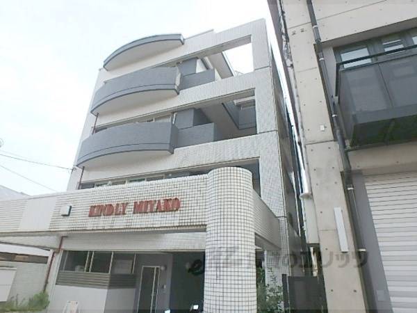 011282の外観写真