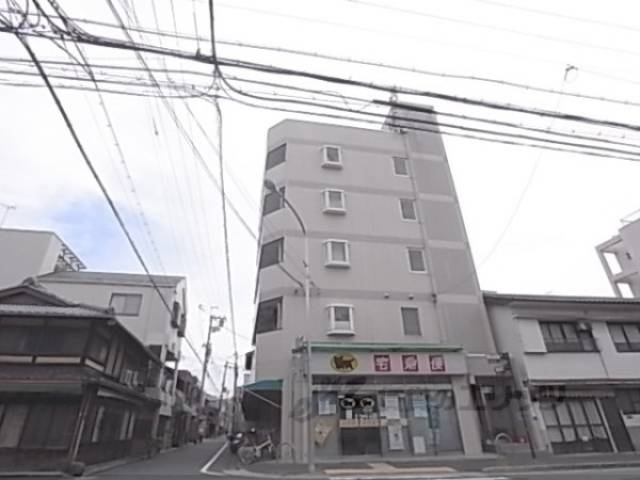 メゾンエスポート外観写真1