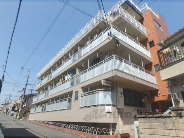 カーサ船岡山外観写真1