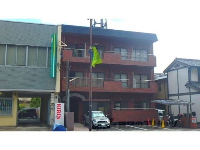 コーポ紗羅外観写真1