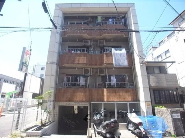シャトー・マキ外観写真2