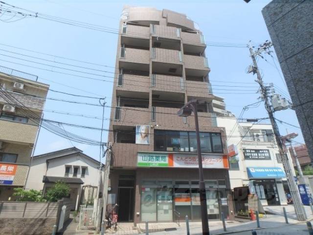 ル・クレヨン・ルージュ外観写真3