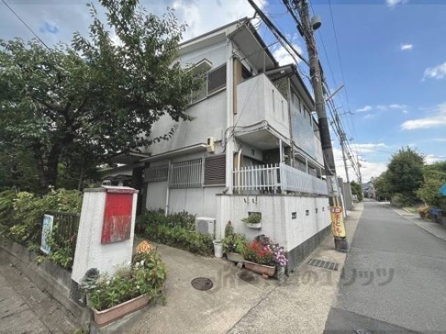 ハイツ御陵外観写真1