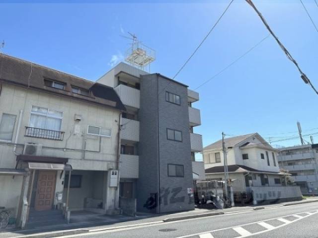 ロイヤルメゾン向日町外観写真3