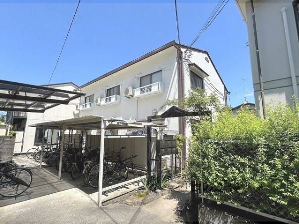 012300の外観写真