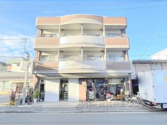 カザフォルテ外観写真1