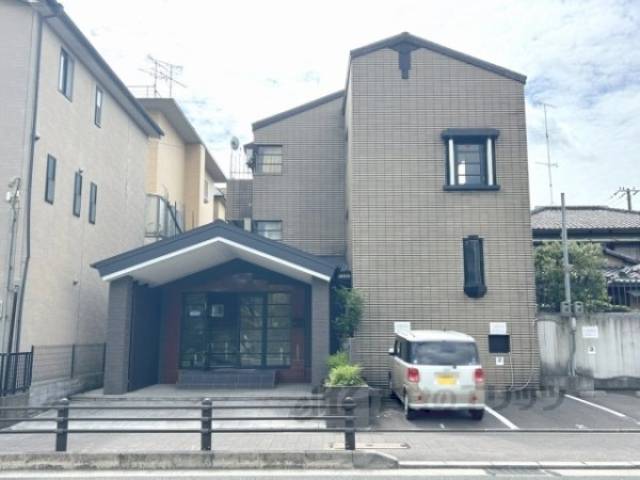 ピアレス円勝寺外観写真1