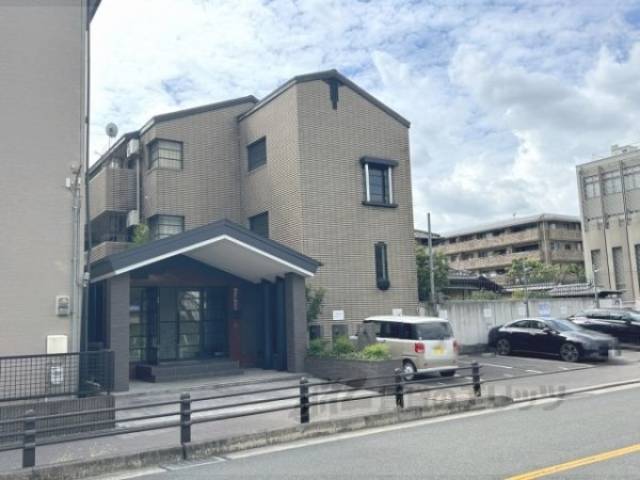 ピアレス円勝寺外観写真2