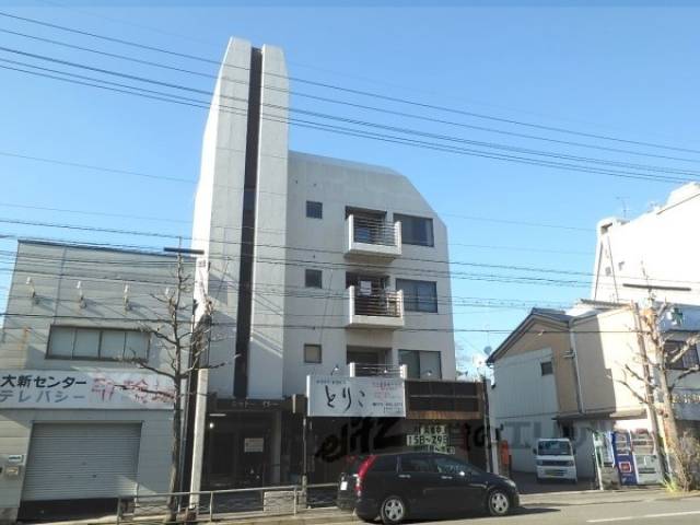 シャトーイトー外観写真1