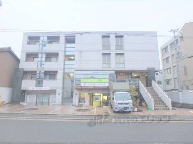 ウエストインコスモ外観写真2