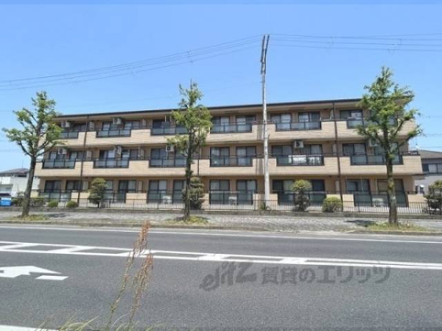 Ｔ’Ｓサニ－コ－ポ１外観写真1