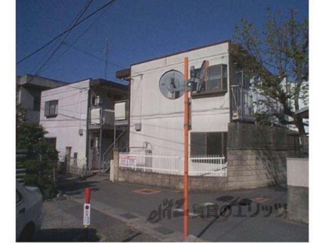 ハイツ堀ノ内外観写真1