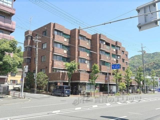 レジデンス岡崎外観写真2