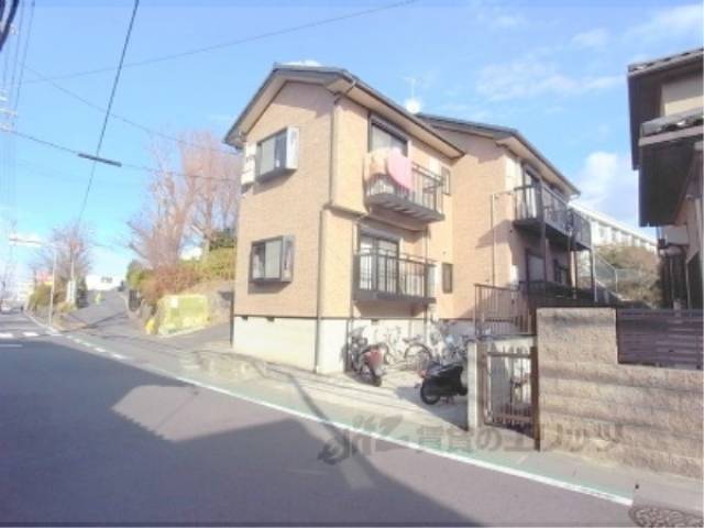 メゾン岩佐外観写真2