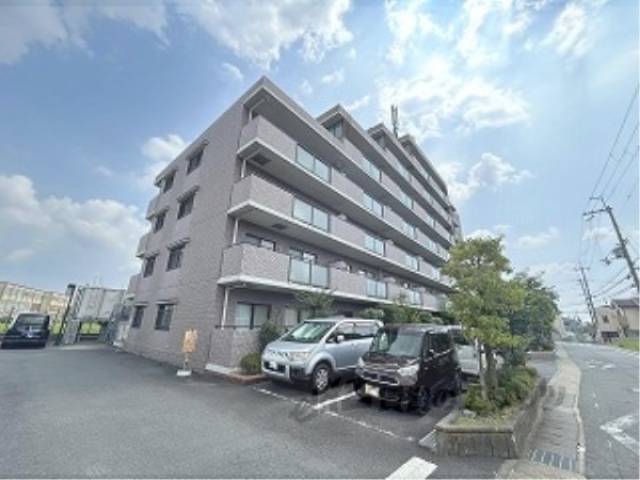 グランドゥール太秦外観写真1