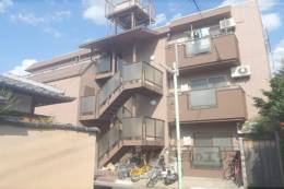 シャルム太秦外観写真