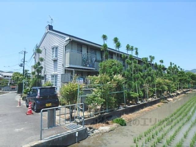 ファミール嵯峨野外観写真2