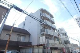 プルシャン山科外観写真