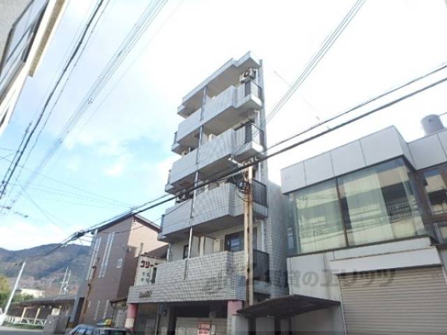 プルシャン山科外観写真2