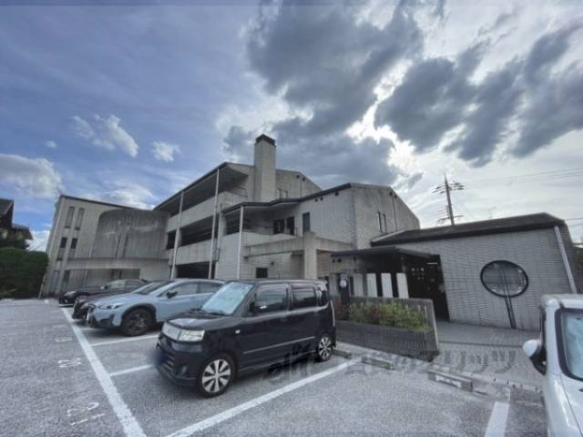 マンション花の木外観写真3