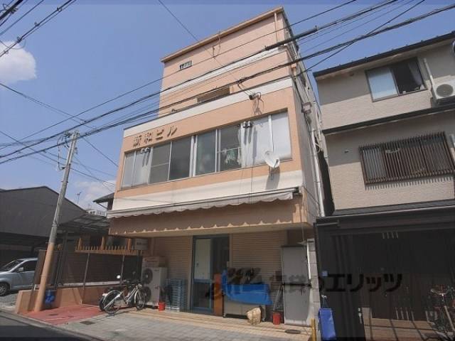 新和ハイツ外観写真1