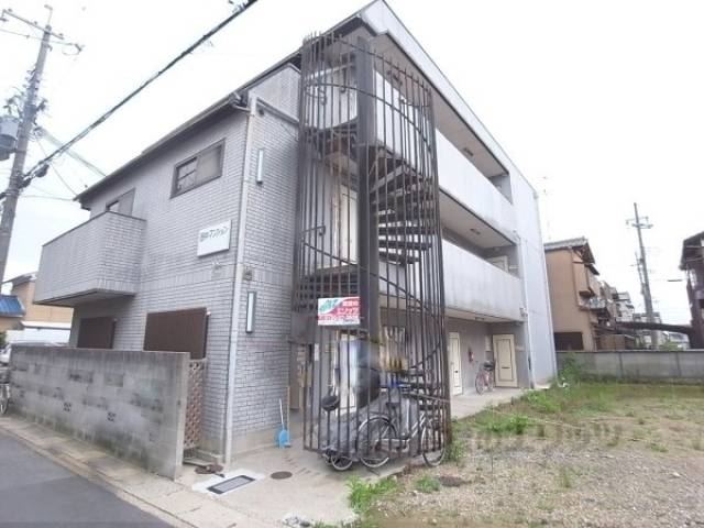 田中マンション外観写真1