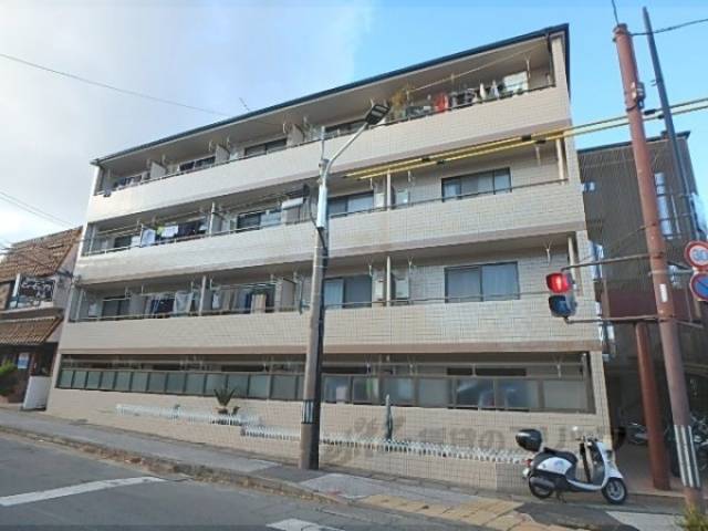 山岡マンション外観写真2