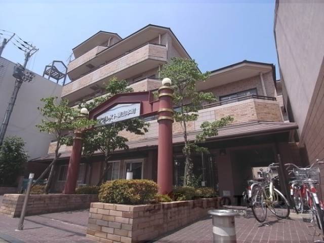 アブレスト東山本町外観写真1