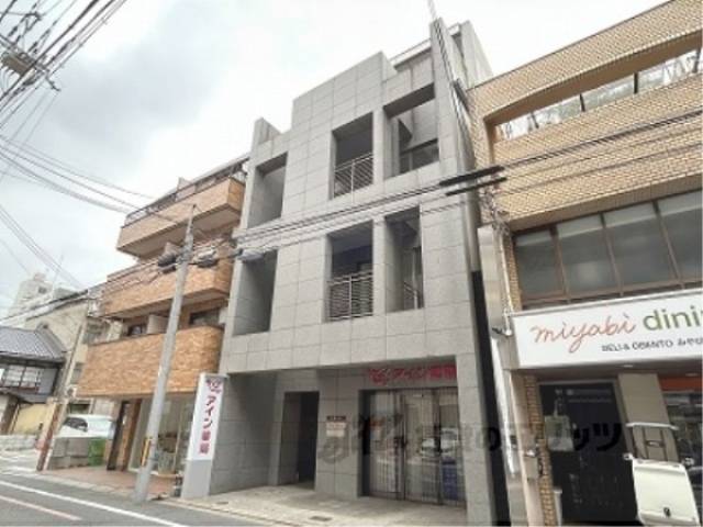 アベビル外観写真1