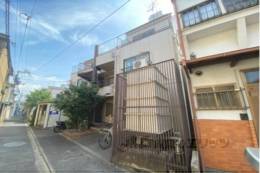 COMFY COURT 京大前外観写真
