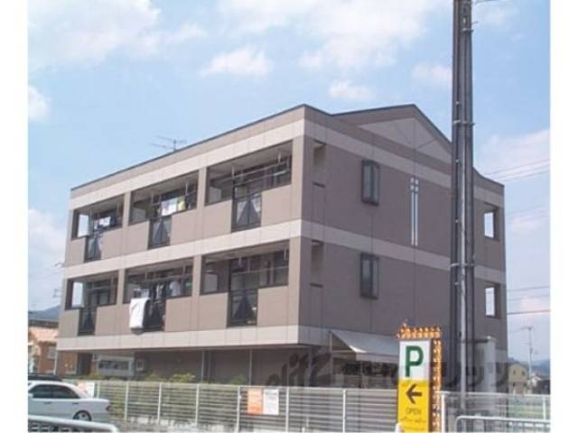 プリベール上桂外観写真1