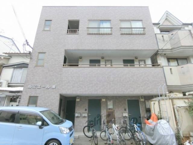 ルミエール泉外観写真1