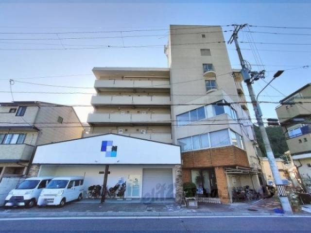 嵐山グリーンハイツ外観写真1