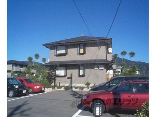 コンフォレスト外観写真1